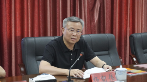 杨朝伟一行到贵州应用技术职业学院考察调研