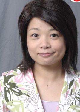 余文乐恋情公开,与46岁香港主持人阮小仪相恋