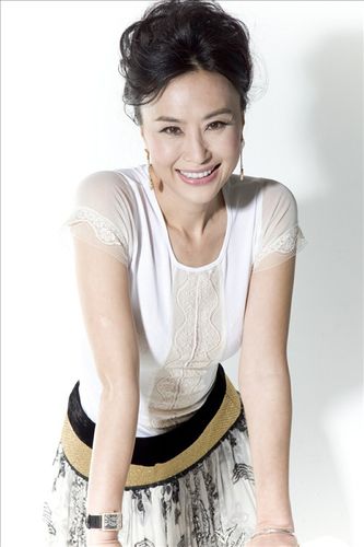  p>乔红(乔于庭),中国内地女演员.出生于北京市,毕业于中央戏剧学院.