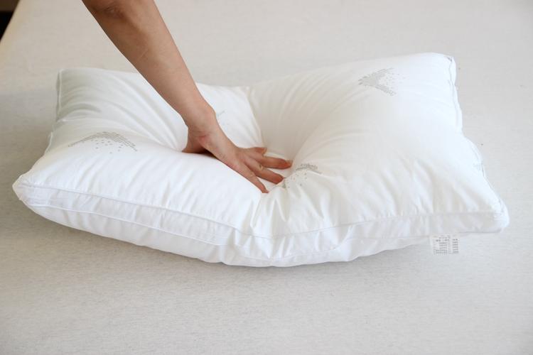 柔软舒适枕头芯酒店枕头枕芯羽丝绒软枕头特价