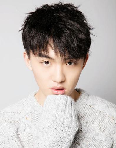 还记得"蔡小豆"吗,如今终于长大了,看到颜值后网友坐不住了