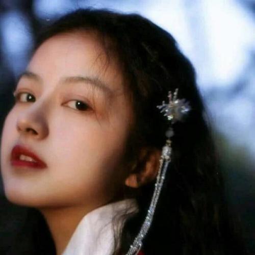 真人古风头像女
