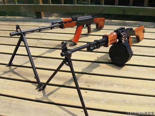 中国军队新一代班用机枪在哪里?95班这样的肯定不行了