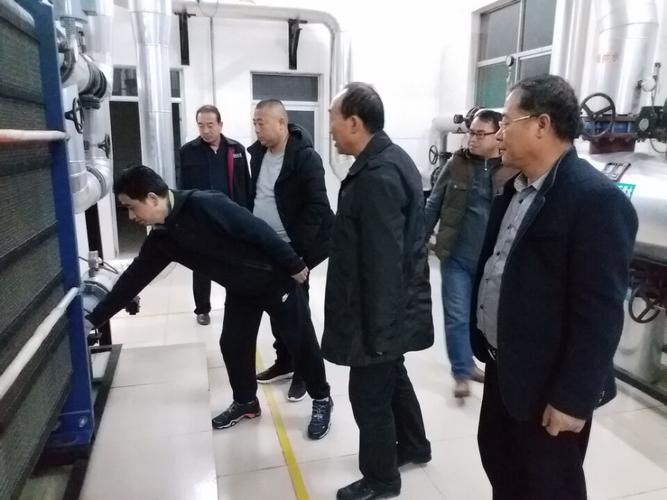 公司副总经理胡守平冬夜调研供暖状况 蒲白矿业有限