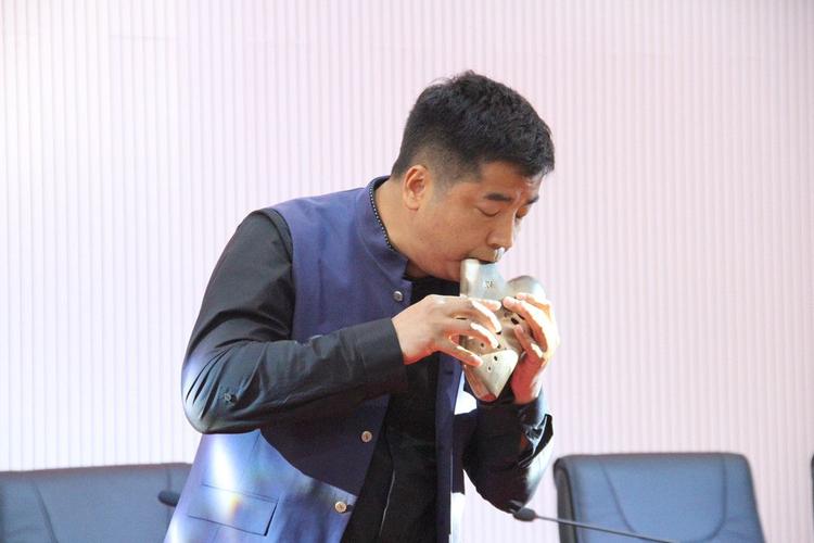 陶笛独奏《春江》——著名陶笛演奏家周子雷