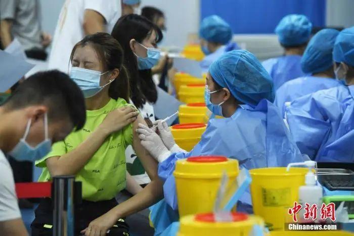 新冠疫苗接种剂次超17亿!但疫情形势还很严峻