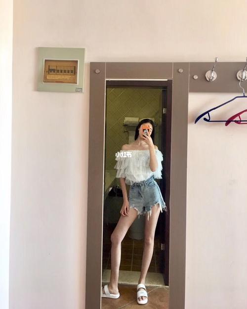 全身镜自拍08_自拍_全身镜_穿搭_帽子_太阳镜_奶茶