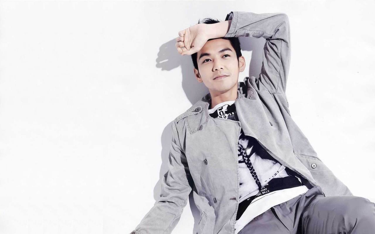 英俊小生钟汉良写真桌面壁纸