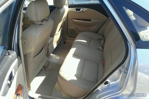 别克凯越后排全景