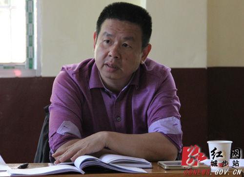 分站记者 肖丁勤)4月16日,湖南城步苗族自治县委书记罗建南在县委常委