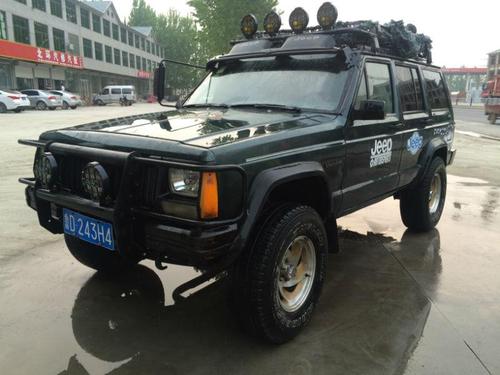 【上海】1997年4月 jeep 切诺基 超级 2.5 四驱版 绿色 手动挡