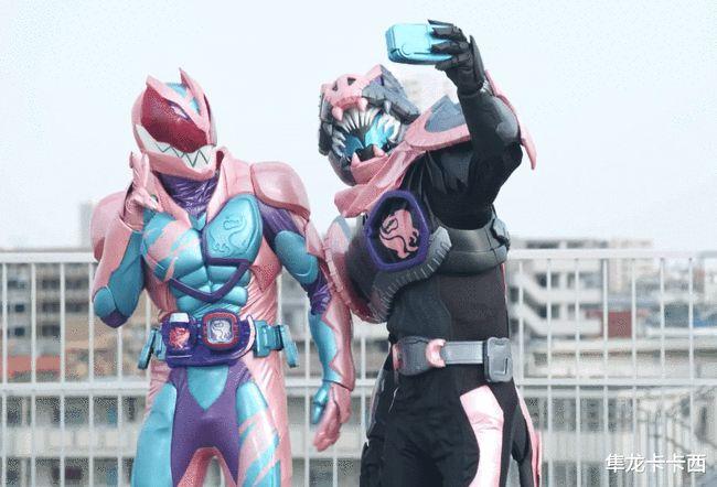 假面骑士revice拜四趣味性格详解自带口罩和rap喜欢泡澡自拍