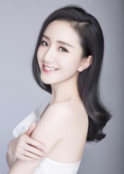 首页 图片大全 明星 李倩纯白治愈系气质写真高清图片