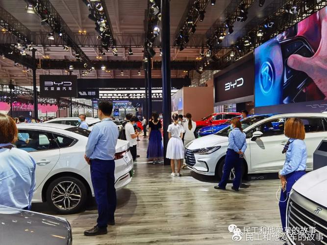 2021年天津车展s5展厅byd赛力斯展台国产车的领导品牌
