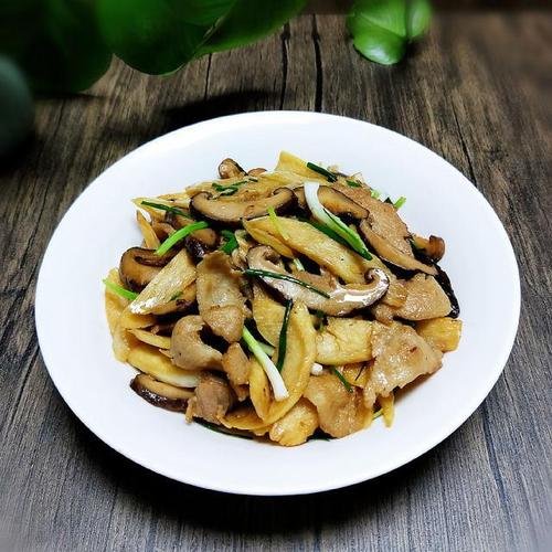 香菇肉片炒茭白,简单家常小炒