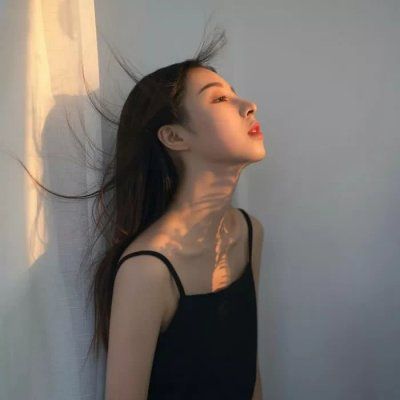 唯美伤感女生头像大全2018独一无二 只顾着喜欢却忘了