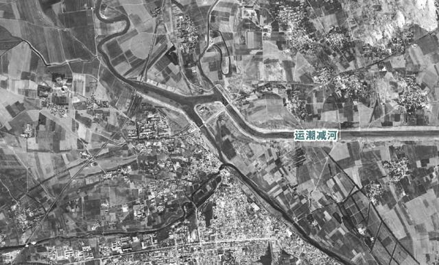 1960年在北运河起点修建拦洪闸,1963年建成运潮减河并修建分洪闸