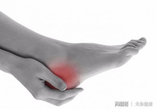 健康天天测,如何防治引起脚痛的足底筋膜炎?