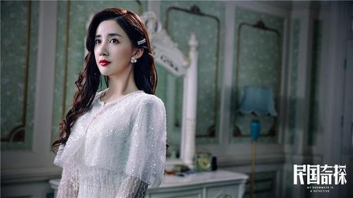 陈欣予《民国奇探》上线 温婉甜美性感迷人