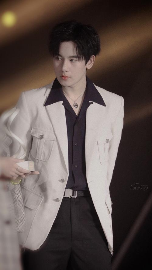 发点胡先煦的照片安慰一下我可以吗