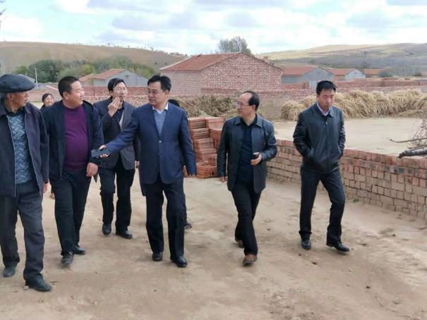 县委书记付海清到城关镇调研指导工作