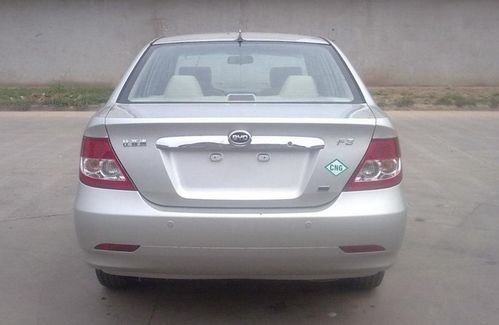 比亚迪牌qcj7150a6cng两用燃料轿车