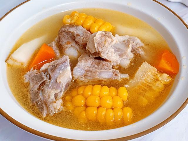 玉米排骨汤牢记2步让你做出的汤没有一点腥味清香鲜美