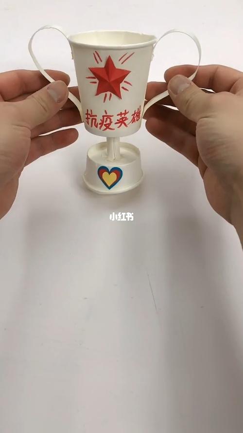 致敬我们心目中的英雄_幼儿园_幼儿园手工_兴趣爱好