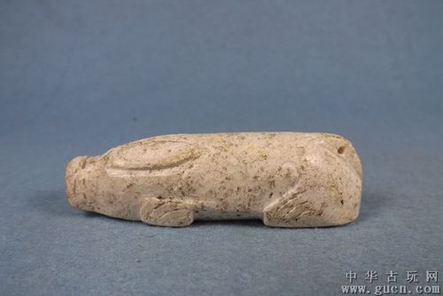 汉代鸡骨白大玉猪