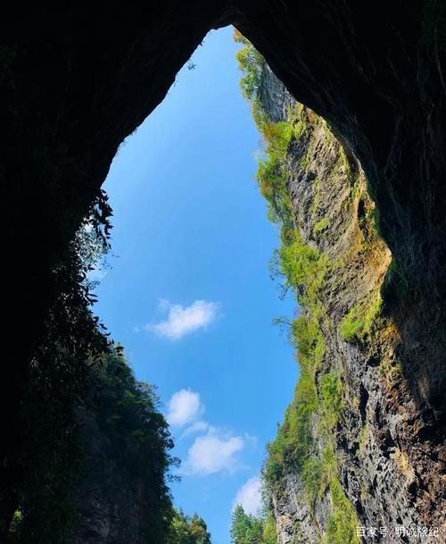 贵阳市开阳县猴耳天坑景区旅游攻略