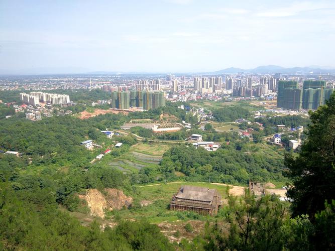 山里山外两重天——湘乡市登山运动协会塔子山"锡石矿