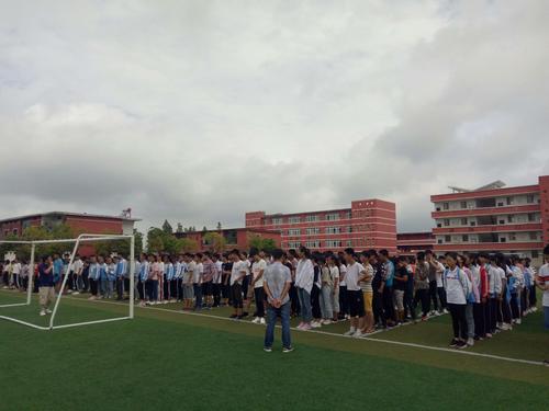 我们的学校一一昌东二中