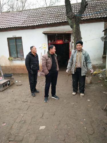 县人大代表,冯营乡民政所长冯峰走访分散特困供养人员