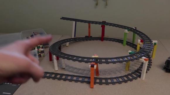 乐高城市火车-乐高火车双层轨道试运行!