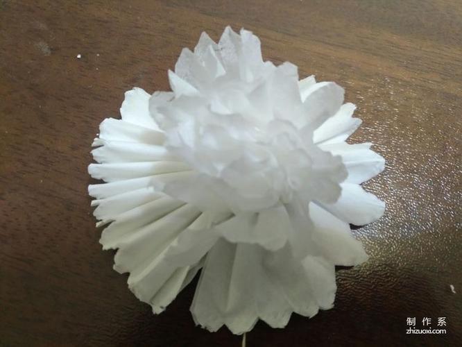 清明节祭祀小白花怎样制作来看看吧