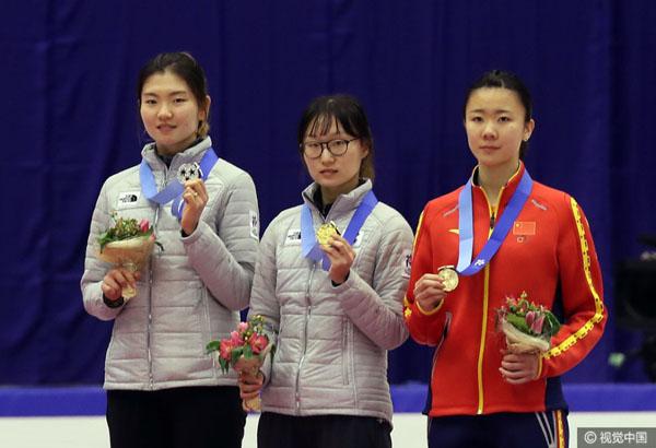 图说:郭奕含(右)获女子铜牌 图vcg