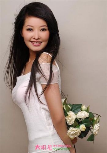 《早安中国》主持人施丹个人资料和图片 施丹近况如何