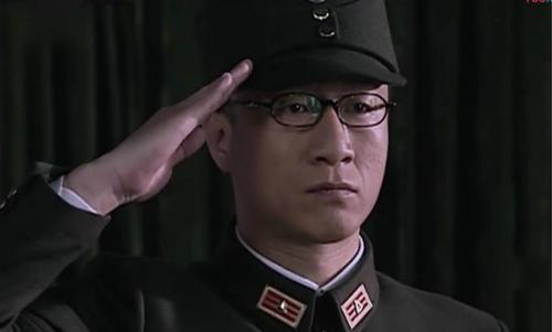 中将军衔的潜伏者,跟余则成经历相似,差点把76号特工总部炸上天