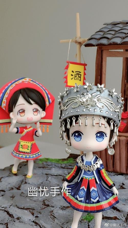 粘土苗族姑娘人偶