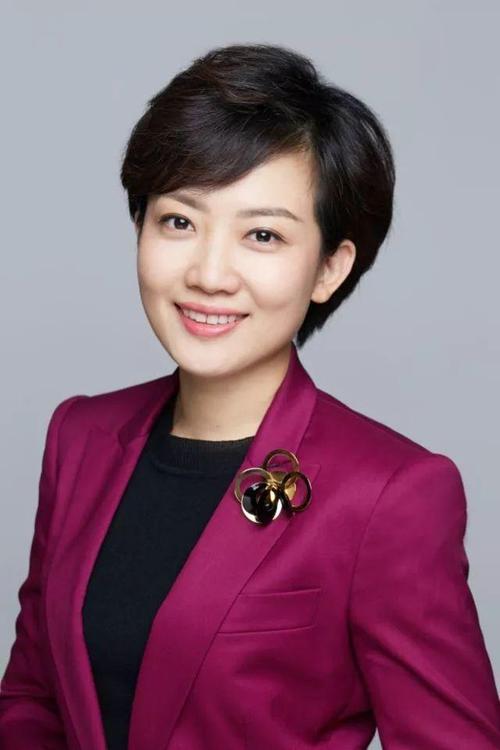 央视美女主持人王端端:端端正正人如月,可她的婚姻状况却成谜