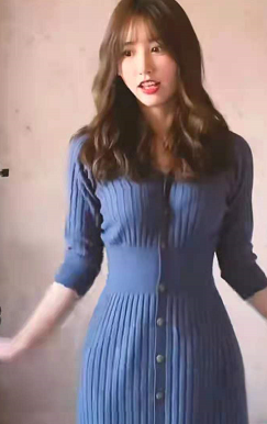 原创蓝色战袍小莎子圈粉400万,一夜爆红却昙花一现,吉祥却热度依旧