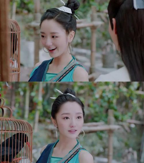 2015年,参演悬疑轻喜剧《煮妇神探》从而开启演艺道路.