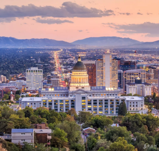 盐湖城(salt lake city)是美国犹他州的首府和最大城市,以紧靠大盐湖