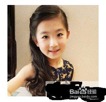 小女孩发型绑扎方法优雅淑女风儿童发型绑扎方法