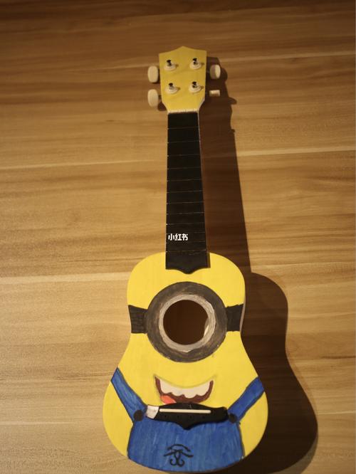 制作手绘尤克里里|胖鸟文创工作室_尤克里里_手绘_画画_绘画_周末