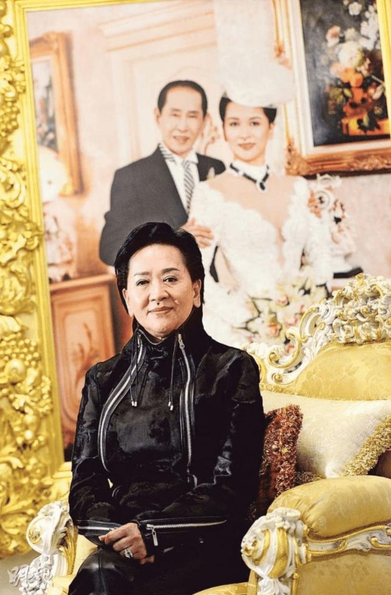 "大哥的女人"洪金梅:穿30年塑身衣讨好丈夫,4亿遗产只得1元