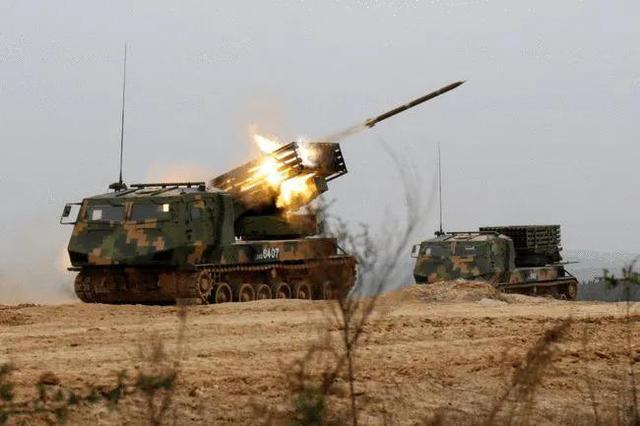 解放军火力不足国产phl11火箭炮听说你想拦我