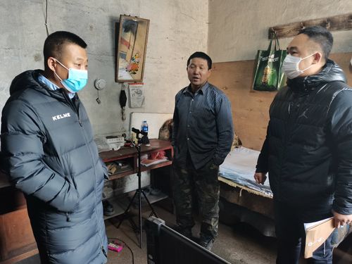 阿城区教育局安全科领导莅临交界山城学校检查疫情防控和校园安全工作