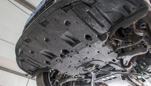 丰田皇冠发动机型号,皇冠发动机号在哪里