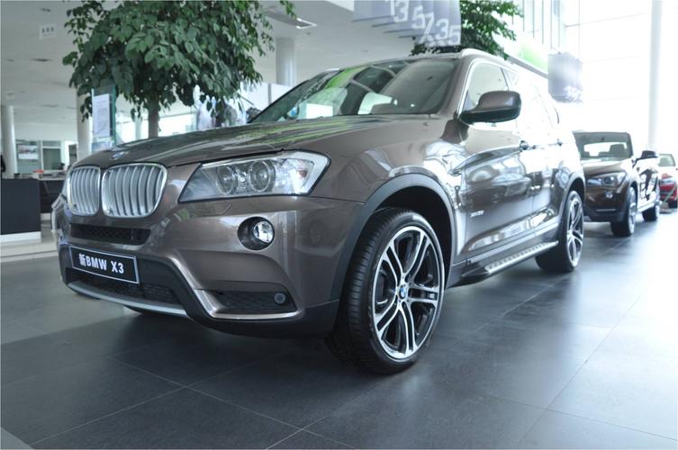 宝马x3什么颜色最保值,宝马x3有几种颜色?